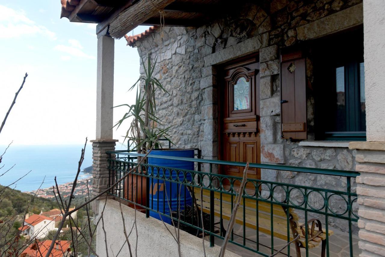 Tirós Stone House With Panoramic Viewヴィラ エクステリア 写真